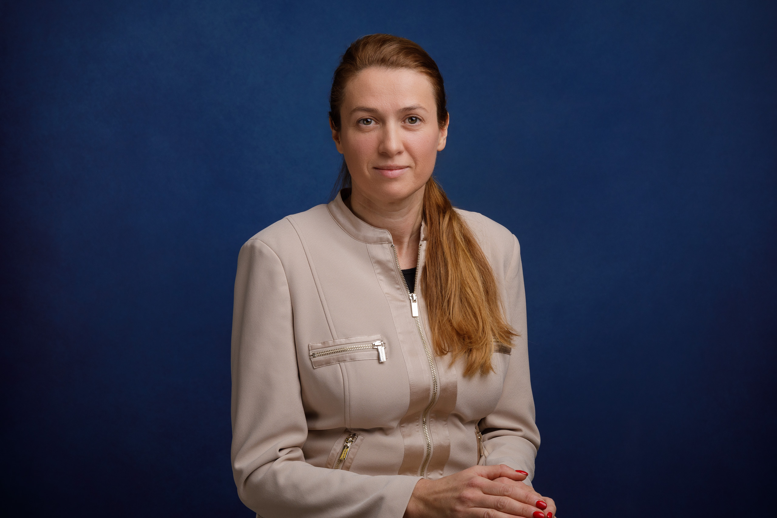 Renata Główczyńska – Prodziekan ds. Studenckich I-II roku Wydziału Lekarskiego Warszawskiego Uniwersytetu Medycznego, zdjęcie portretowe